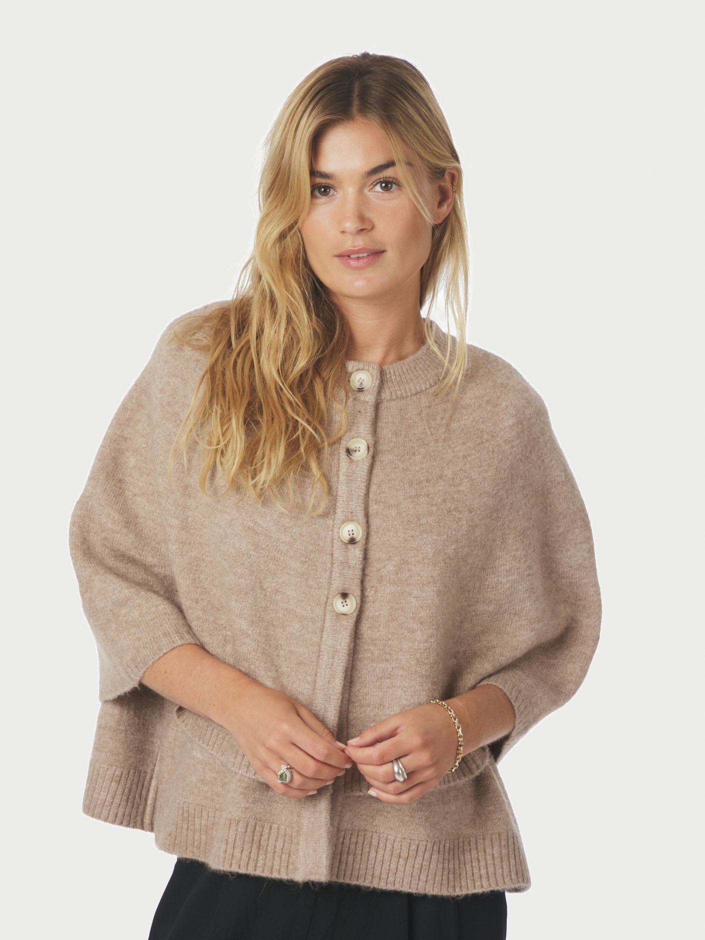 Neo Noir Josei Double Knit Cape